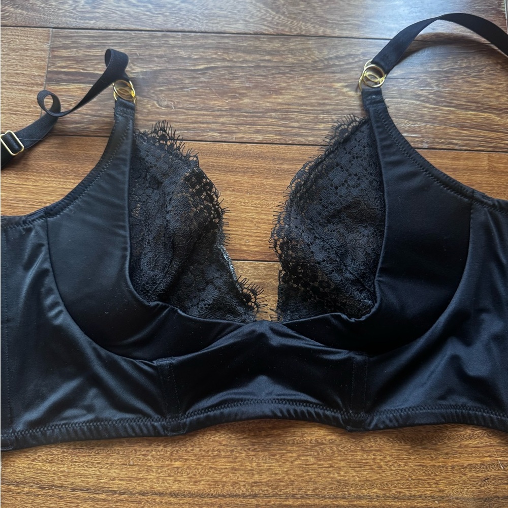 Victoria's Secret Black Lace Bra with Underwire Support